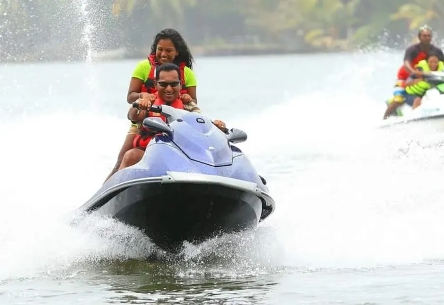 Jet Skiing in Pasikudah